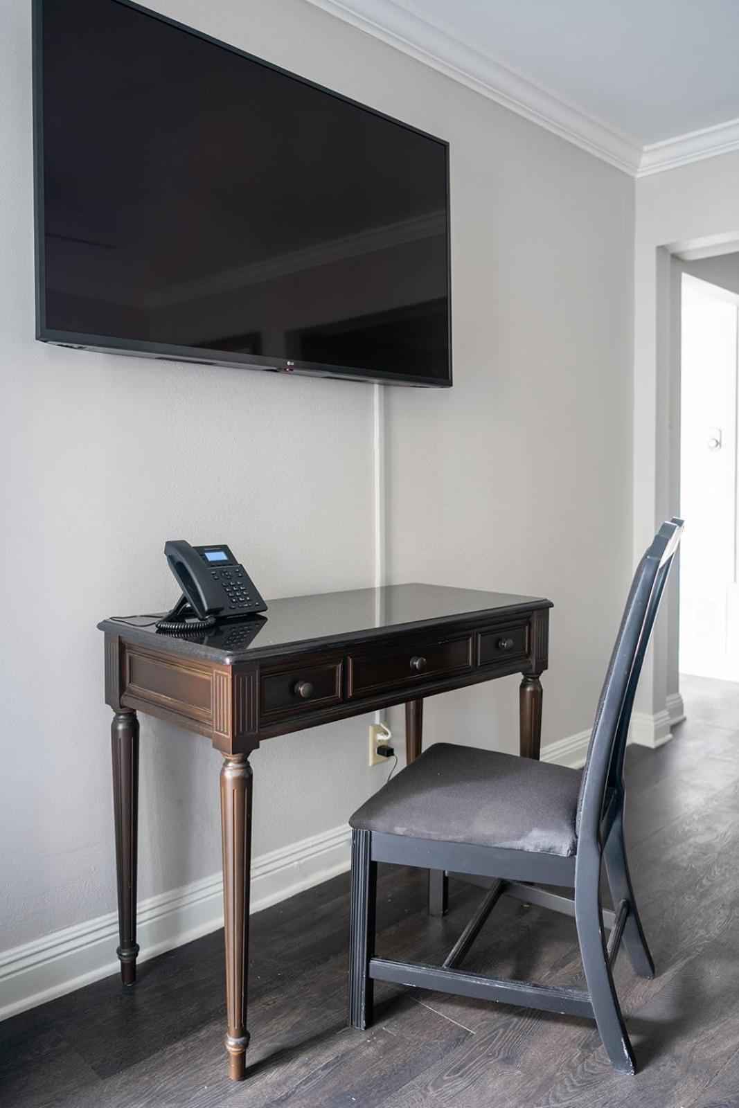 French Quarter Suites Hotel Новый Орлеан Экстерьер фото