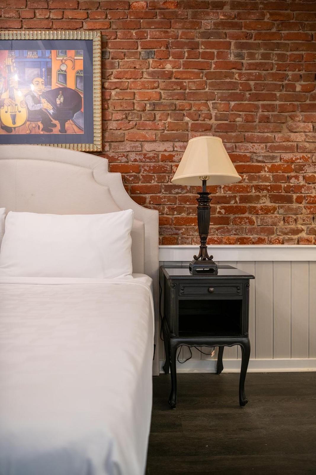 French Quarter Suites Hotel Новый Орлеан Экстерьер фото
