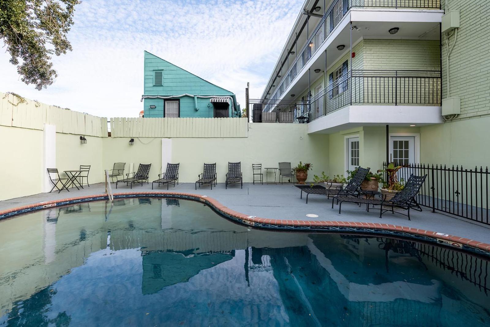French Quarter Suites Hotel Новый Орлеан Экстерьер фото